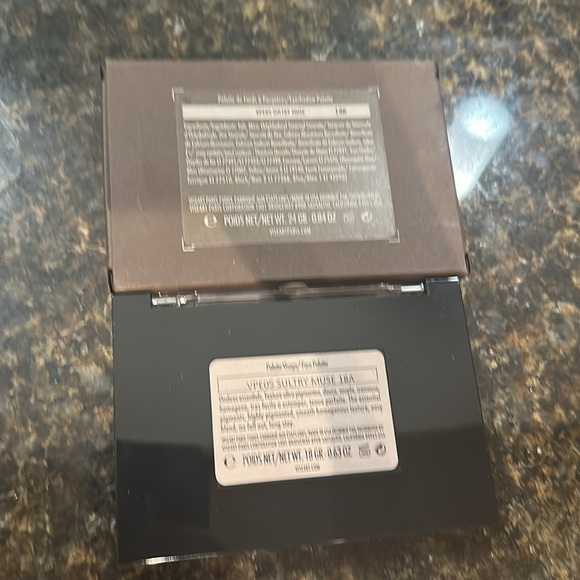 Viseart Professional Eyeshadow Palette - 12 Shades - Picture 2 of 3